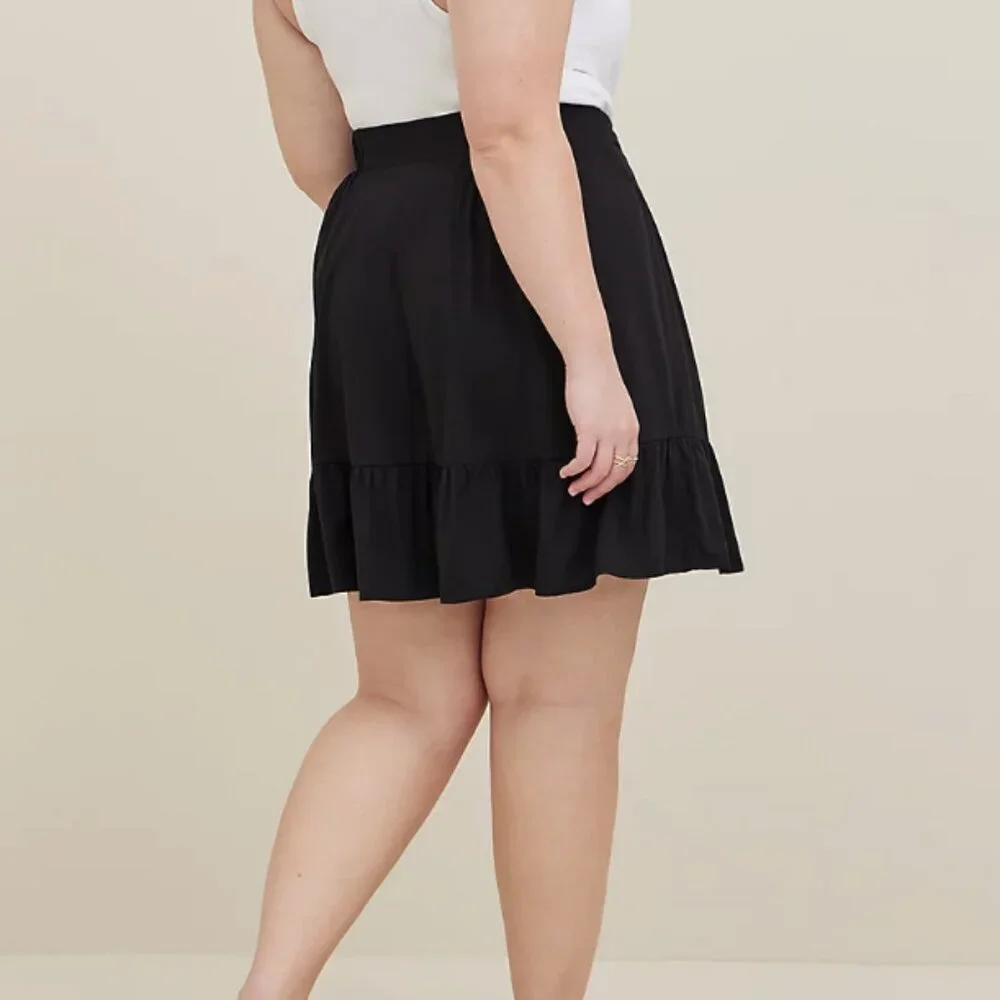 GOTH TORRID GOTH 80'S BUTTON FRONT TIERED MINI SKIRT - CHALLIS BLACK 1 1X 14 16 - Picture 5 of 5